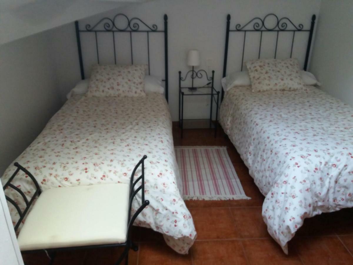 Alojamientos El Horno Montejo de la Sierra Ngoại thất bức ảnh